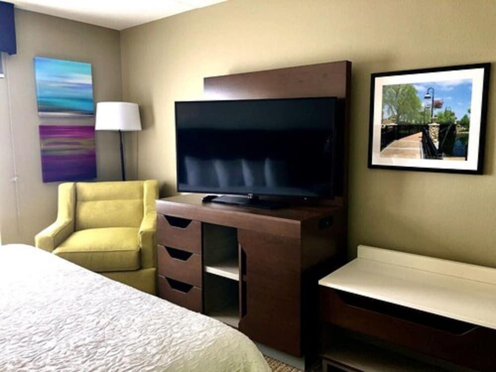 Hampton Inn Mchenry Zewnętrze zdjęcie